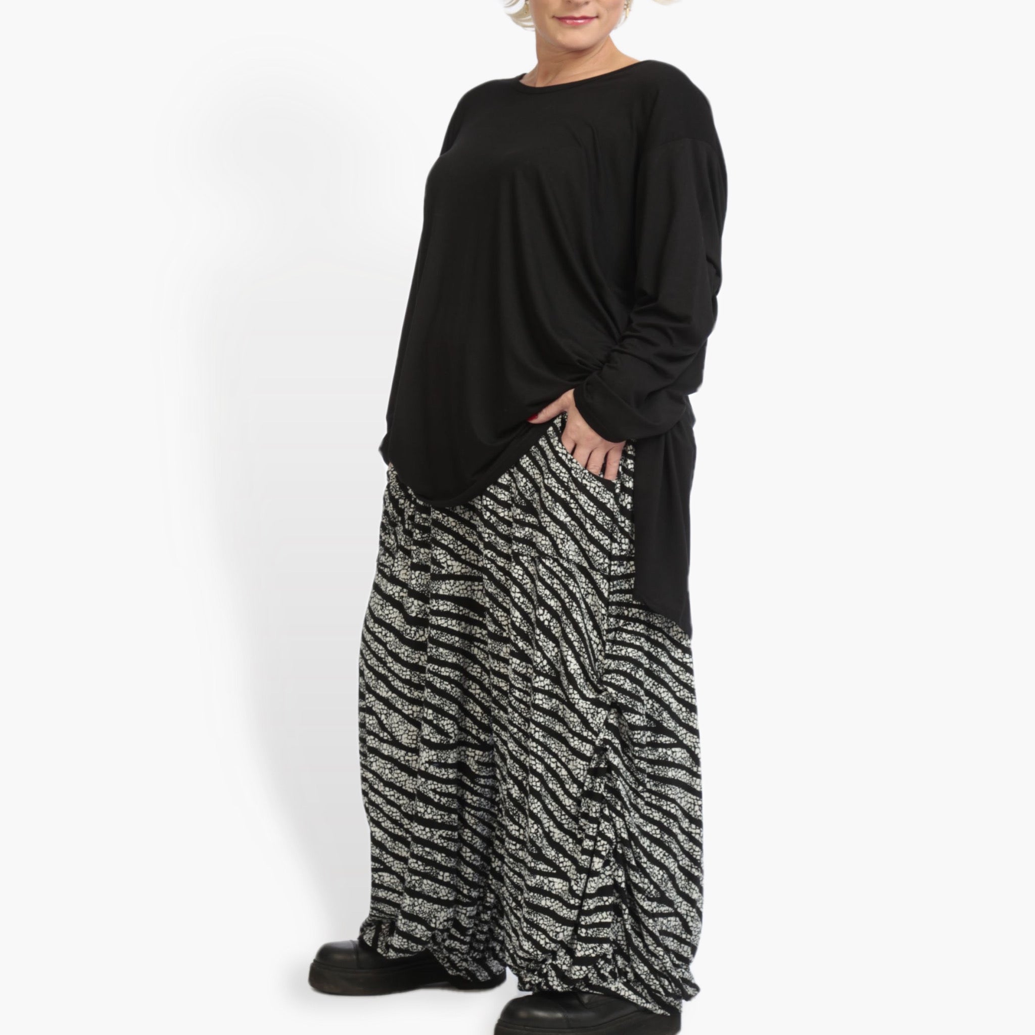  Ballonhose von AKH Fashion aus Viskose, 0939.01942, Schwarz-Weiß, Streifen, Schick