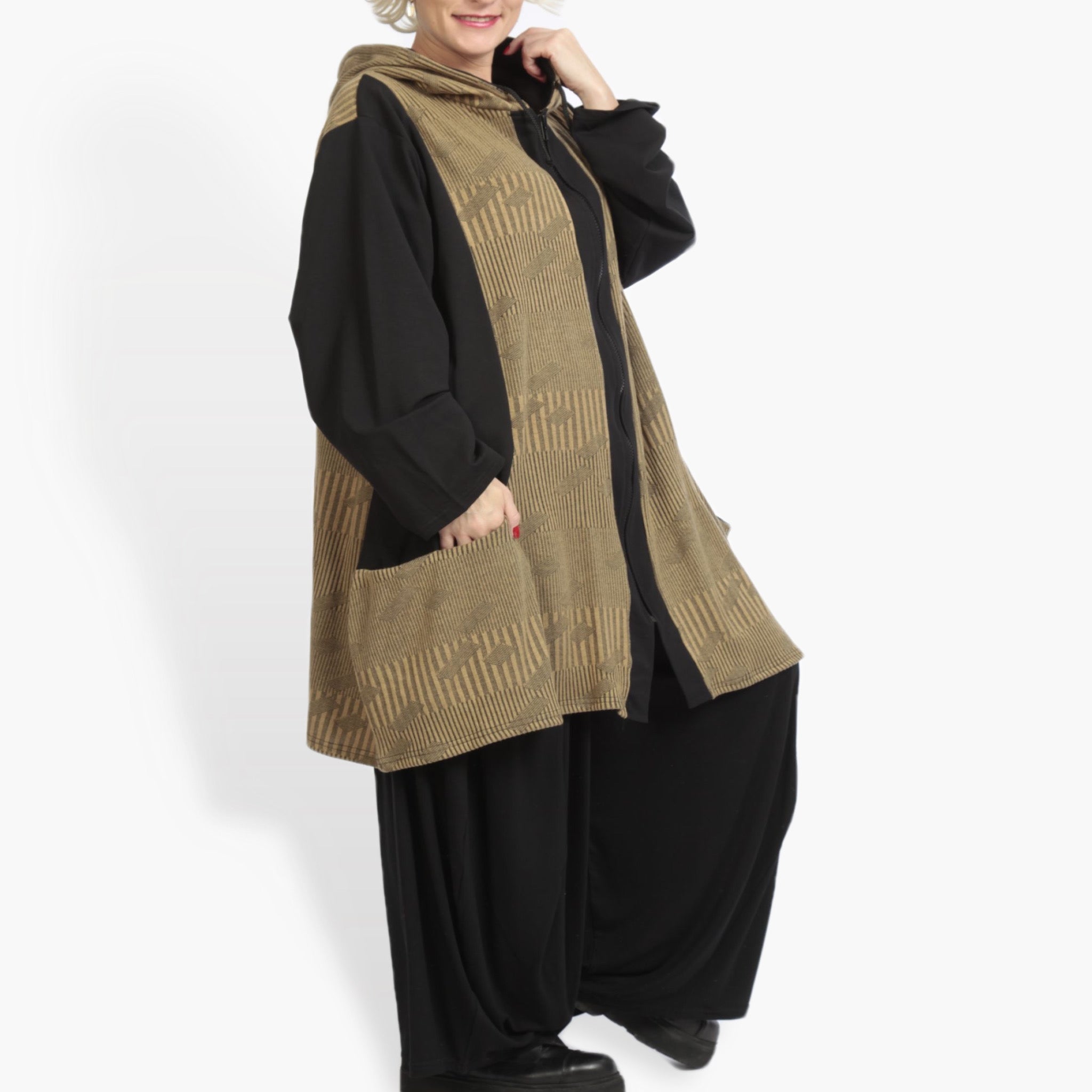  A-Form Jacke von AKH Fashion aus Materialmix, 0951.06665, Cognac-Schwarz, Streifen