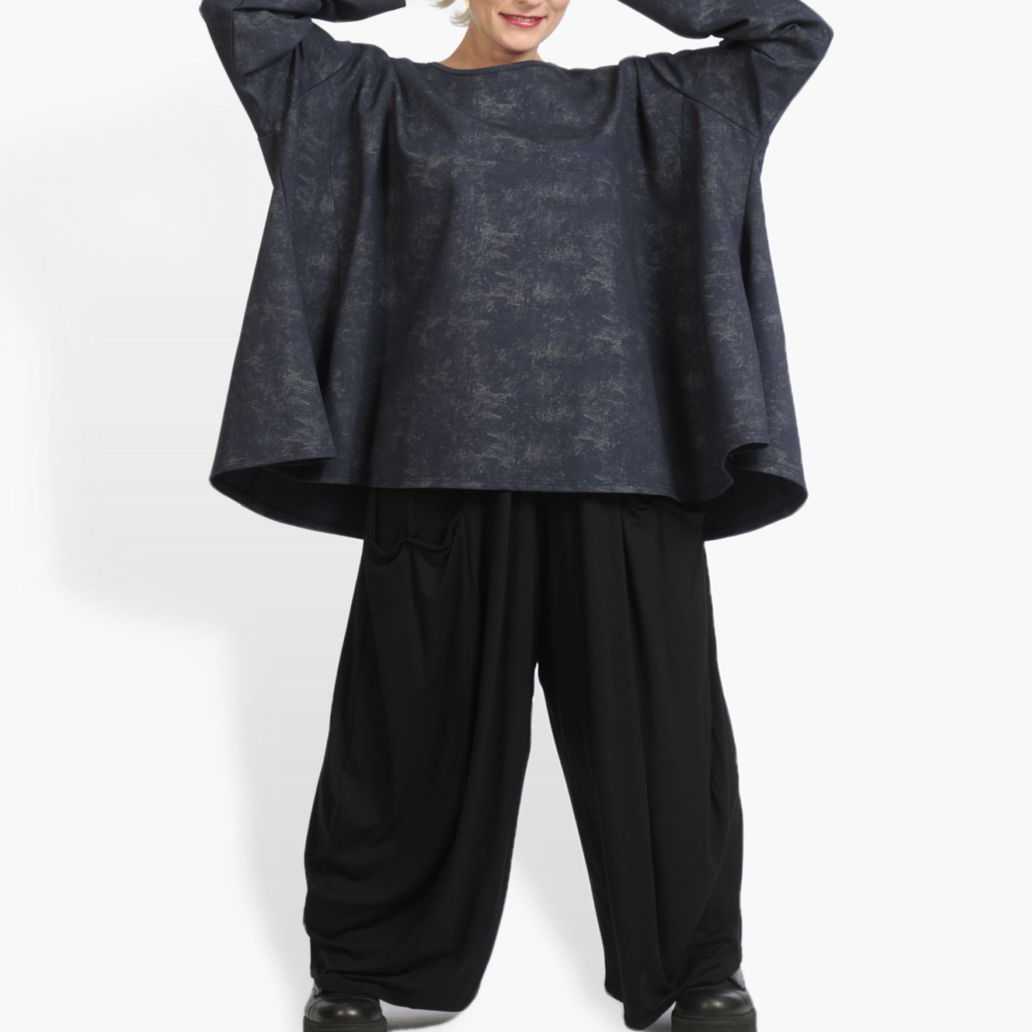  A-Form Bigshirt von AKH Fashion aus Viskose, 0958.00593, Blau, Schick, Modern, Bequem