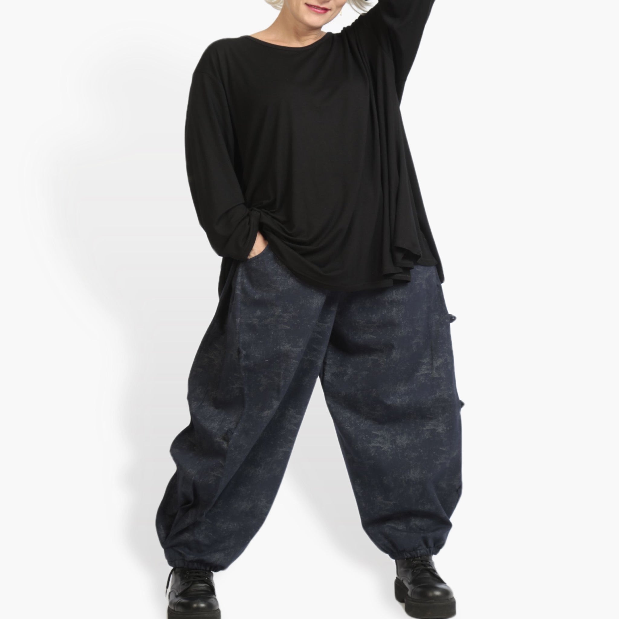  Hose von AKH Fashion aus Materialmix, 0958.06824, Blau, Schick, Modern, Bequem