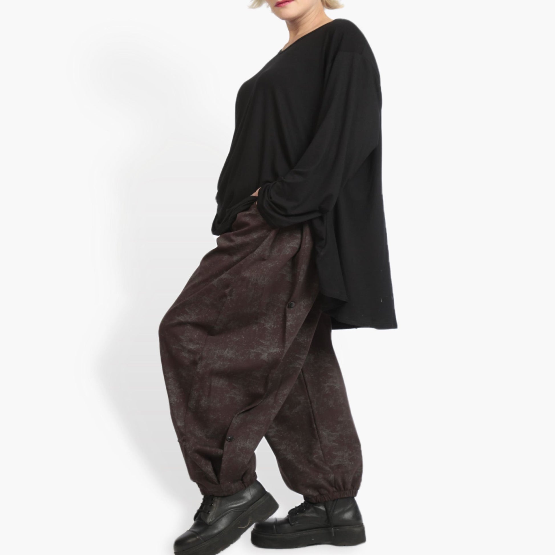  Stylische Oversize Damen Hose in elegantem Braun, bequemer Romanit Jersey für optimalen Komfort